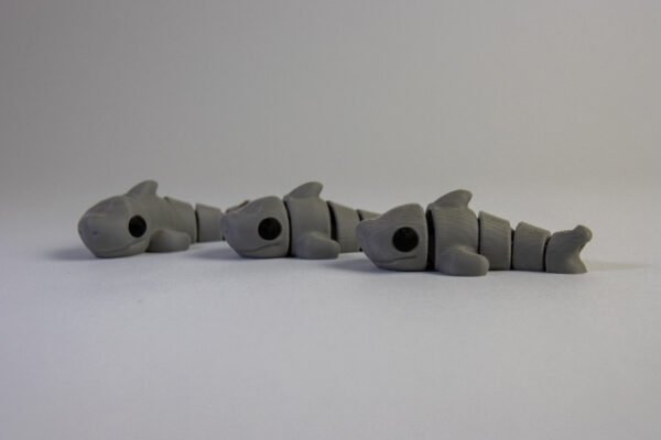 Flexi Shark Keychain – Articulated 3D Printed Shark - Image 2